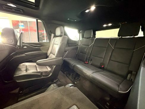 Used 2023 Cadillac Escalade Sport image 16
