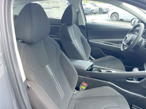 Certified 2025 Hyundai Elantra Hybrid FWD image 51