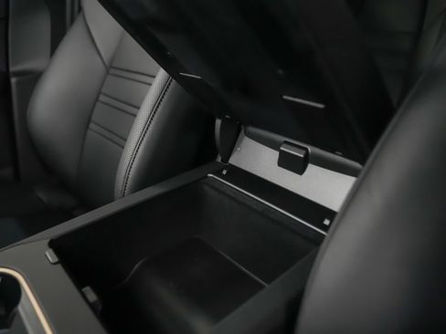 Certified 2026 Porsche Cayenne Turbo GT AWD/4WD image 33