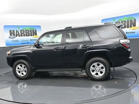 Used 2024 Toyota 4Runner SR5 image 3