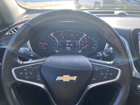 Used 2020 Chevrolet Equinox LT image 25