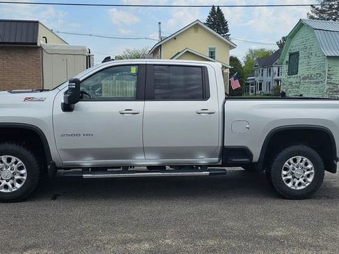 Used 2020 Chevrolet Silverado 2500 LT w/ All Star Edition AWD/4WD image 4