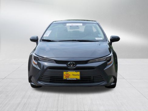 Used 2024 Toyota Corolla LE FWD image 2