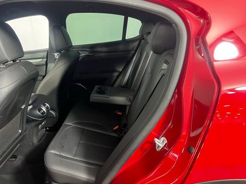 Used 2023 Alfa Romeo Stelvio Sprint image 27