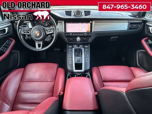 Used 2020 Porsche Macan Turbo AWD/4WD image 14