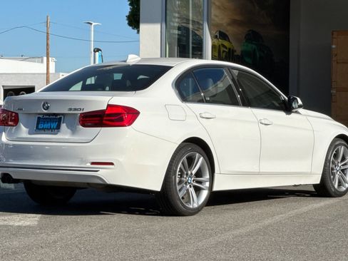 Used 2018 BMW 330i xDrive 330i xDrive w/ Convenience Package image 8