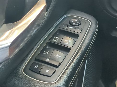 Used 2021 RAM 1500 Laramie image 25