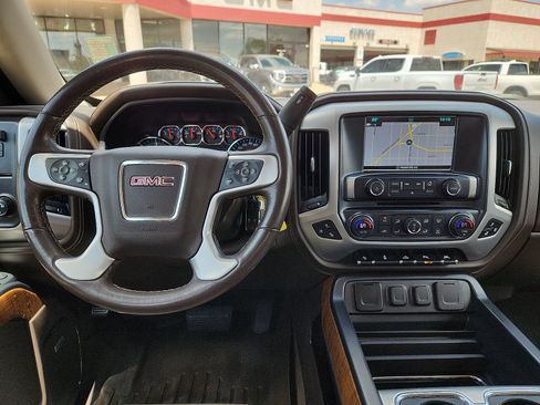 Used 2018 GMC Sierra 1500 SLT w/ Enhanced Driver Alert Package RWD image 12