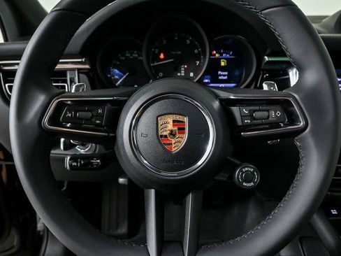 New 2026 Porsche Macan AWD/4WD image 9