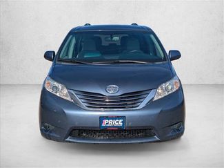 Used 2017 Toyota Sienna LE video 2