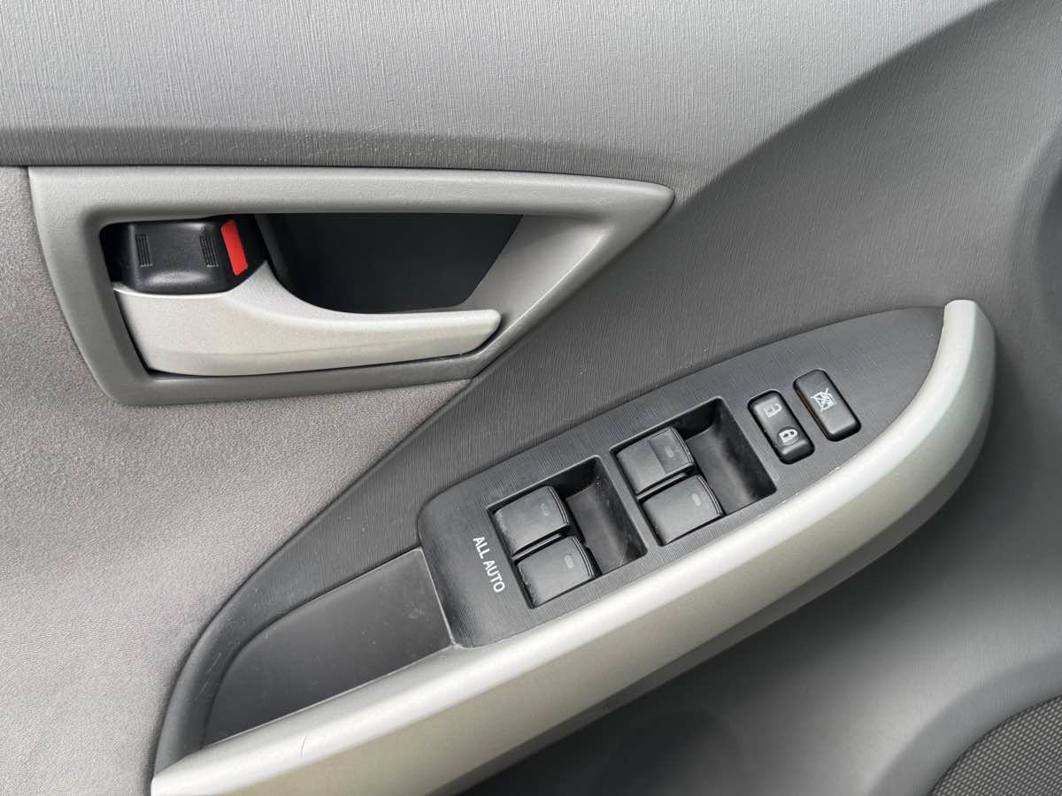 Used 2010 Toyota Prius Three w/ Navigation Pkg FWD image 27