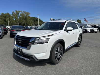 New 2025 Nissan Pathfinder Platinum