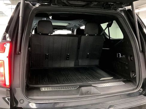 Used 2024 Chevrolet Suburban High Country image 42