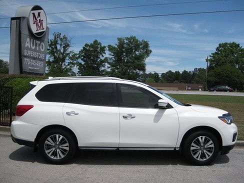 Used 2020 Nissan Pathfinder SV w/ Cargo Package FWD image 8