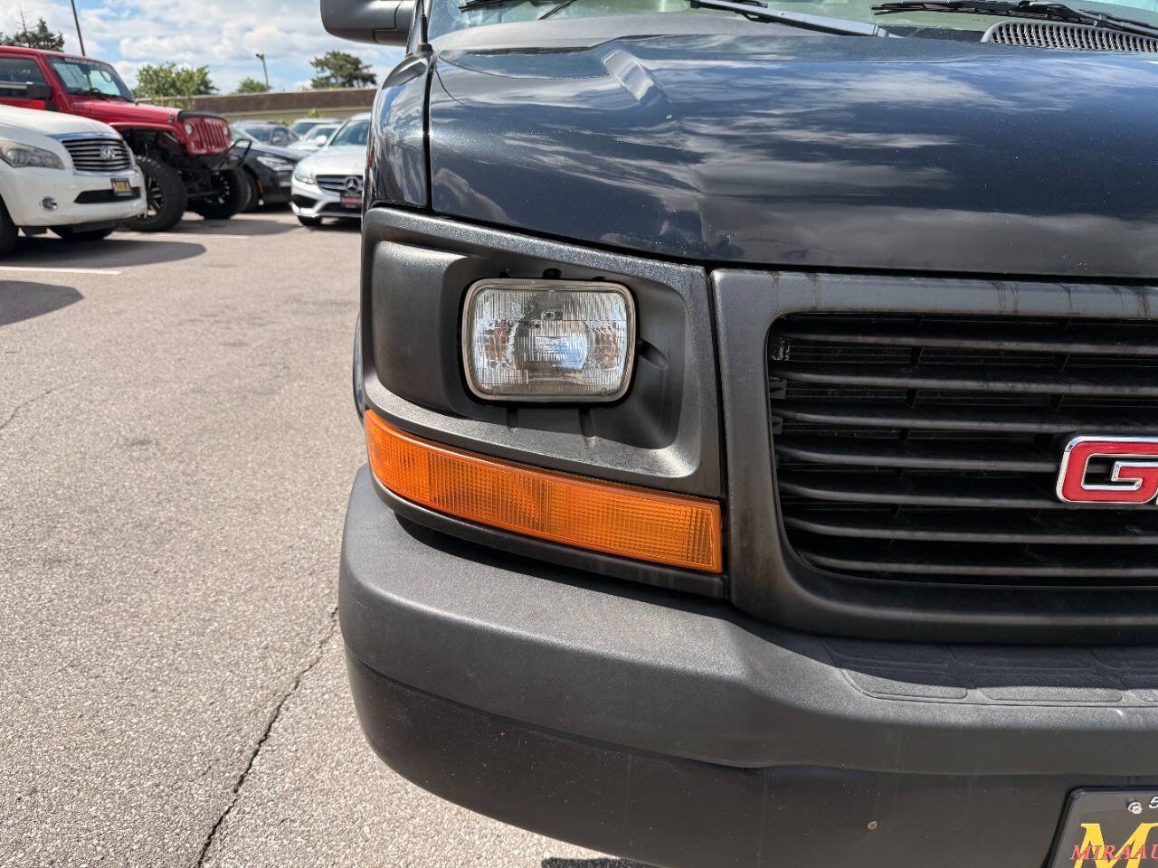 Used 2010 GMC Savana 1500 LS RWD image 12