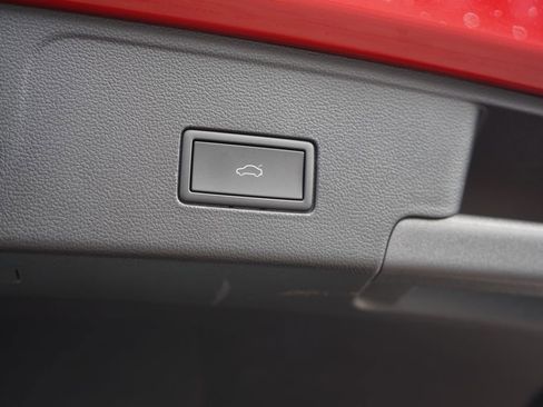 Used 2025 Volkswagen Atlas Cross Sport SEL R-Line image 27