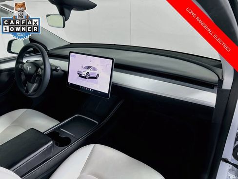 Used 2024 Tesla Model Y Long Range AWD/4WD image 32