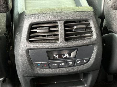 Used 2022 Honda Pilot Sport image 16