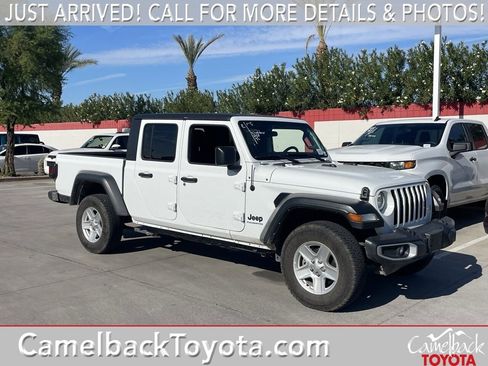 Used 2023 Jeep Gladiator Sport image 1