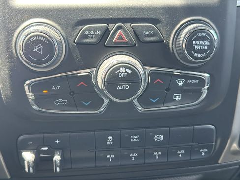 Used 2018 RAM 2500 Big Horn AWD/4WD image 17