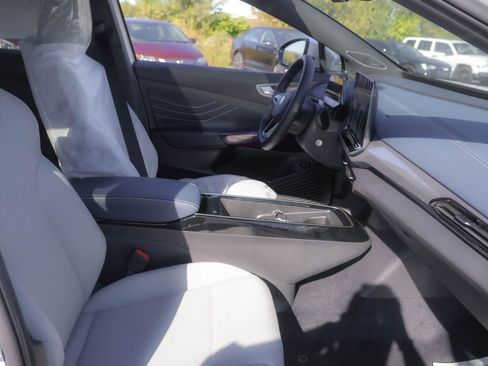 New 2025 Volkswagen ID.4 Pro S Plus image 31
