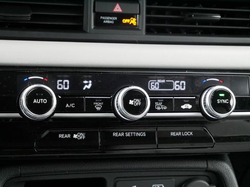 New 2025 Honda Pilot EX-L image 18