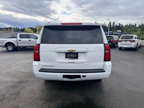 Used 2020 Chevrolet Suburban LS w/ Max Trailering Package AWD/4WD image 4