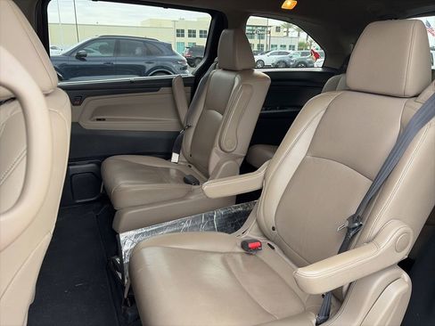 Used 2018 Honda Odyssey EX-L image 9
