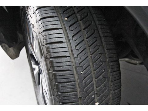 Used 2023 Nissan Rogue SV image 30