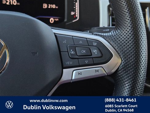 Certified 2023 Volkswagen Atlas SEL R-Line image 22