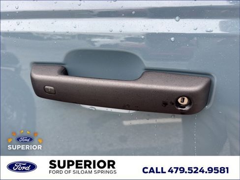 Used 2023 Ford Bronco Everglades image 17