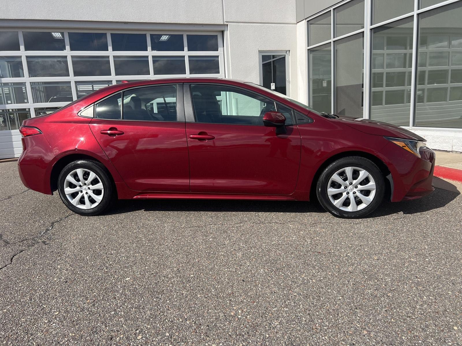 Used 2025 Toyota Corolla LE FWD image 6