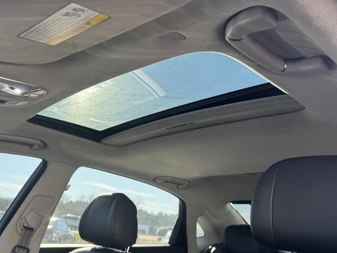 Used 2012 Hyundai Equus Signature image 19