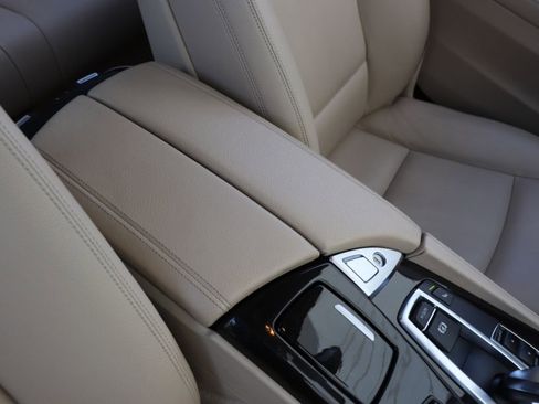 Used 2015 BMW 528i Sedan image 53