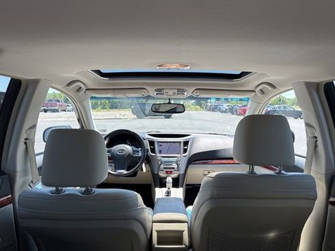 Used 2012 Subaru Outback 2.5i Limited AWD/4WD image 12