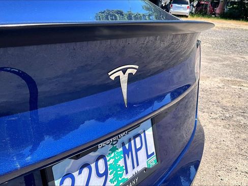 Used 2021 Tesla Model 3 Standard Range Plus RWD image 33