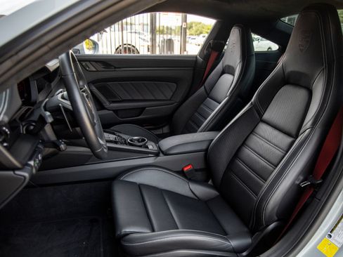 Certified 2026 Porsche 911 Carrera GTS RWD image 5