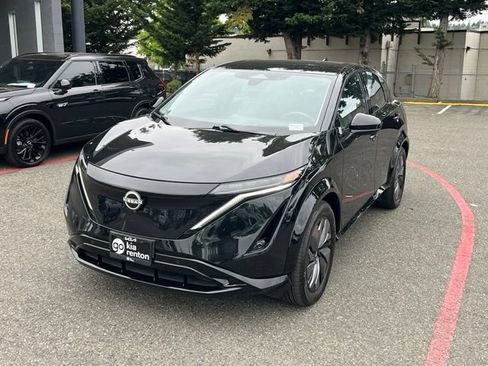 Used 2024 Nissan Ariya AWD image 3