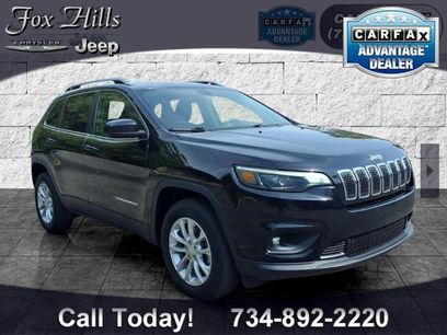 Used 2019 Jeep Cherokee Latitude w/ Cold Weather Group