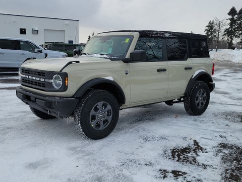 New 2025 Ford Bronco Big Bend image 2