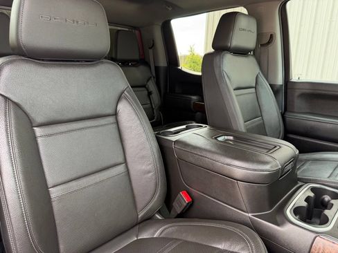 Used 2020 GMC Sierra 1500 Denali w/ Denali Ultimate Package AWD/4WD image 29