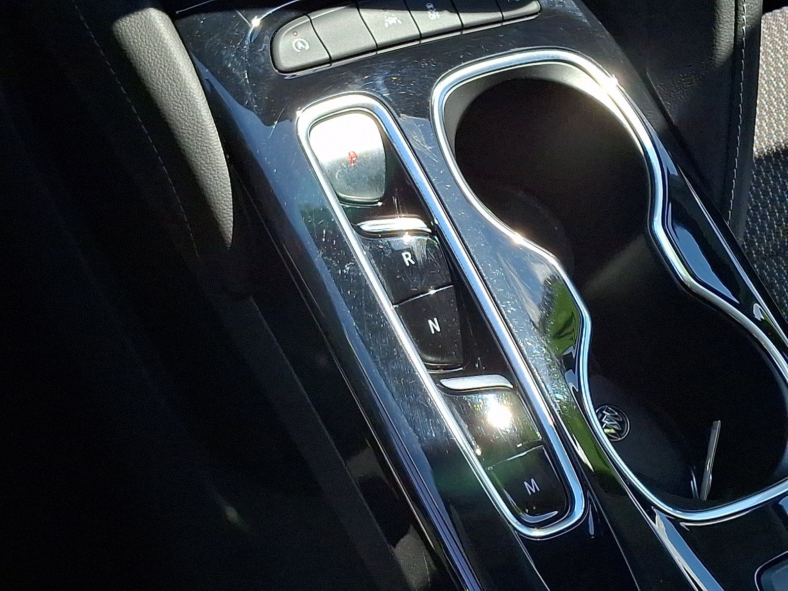 Certified 2022 Buick Envision Preferred FWD image 14