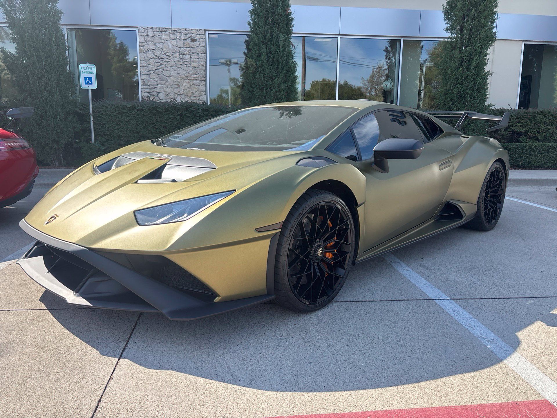 Used 2022 Lamborghini Huracan STO RWD image 2