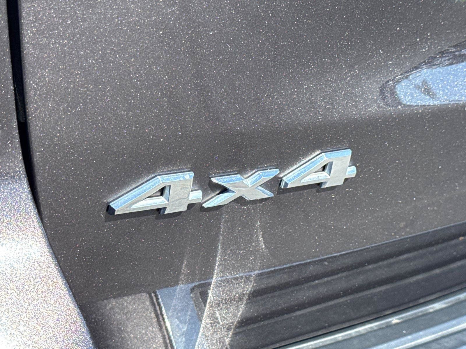 Used 2020 Jeep Grand Cherokee Limited AWD/4WD image 16