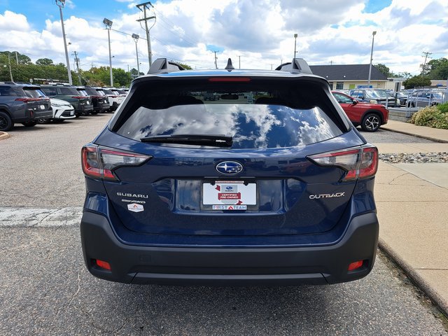 Certified 2025 Subaru Outback Premium AWD/4WD image 7