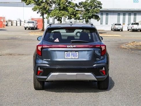 New 2025 Kia Seltos SX w/ SX Sunroof Package image 8