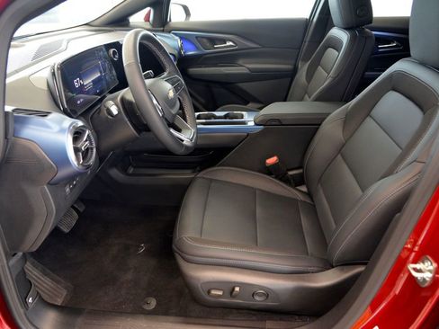 Used 2025 Chevrolet Equinox EV LT FWD image 15
