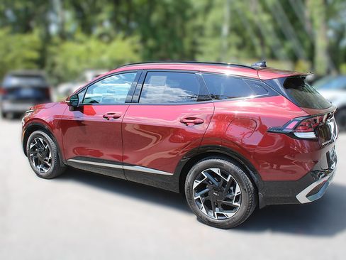 Certified 2025 Kia Sportage SX FWD image 6
