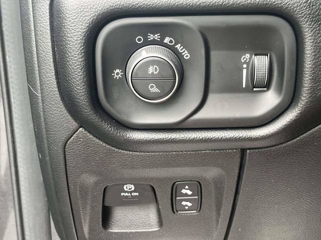 Used 2021 RAM 1500 Big Horn AWD/4WD image 34