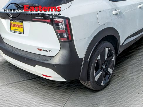 New 2025 Nissan Kicks SR w/ SR Premium Package AWD/4WD image 11